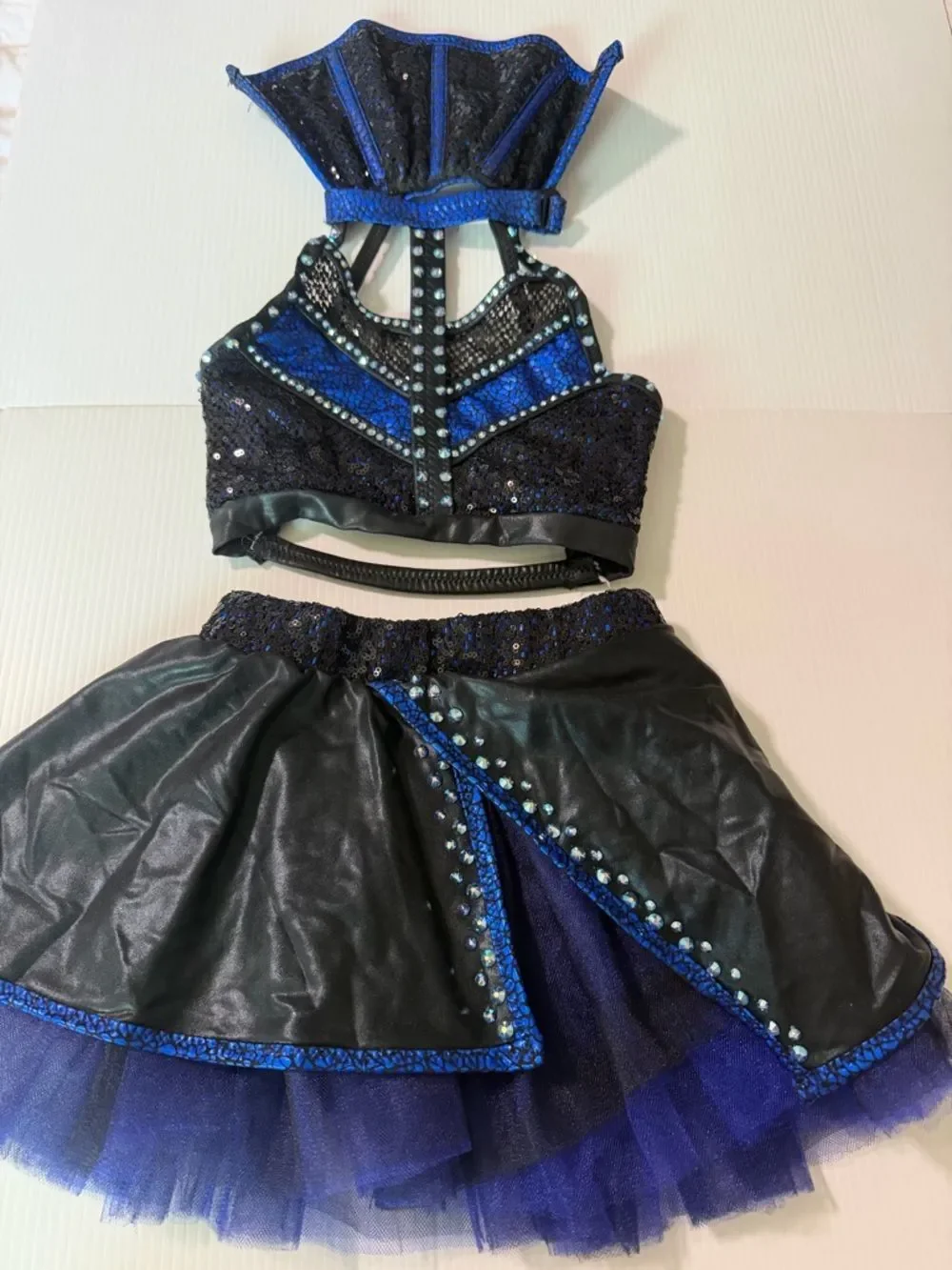Glamourous mature faux leather goth grunge Dracula Dance costume solo MC child